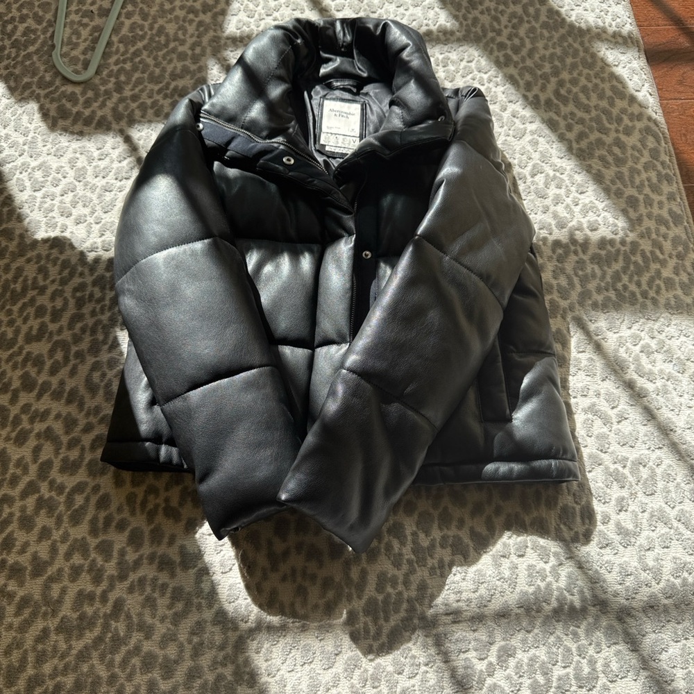Abercrombie & Fitch women’s faux leather Sleek Black Puffer Jacket